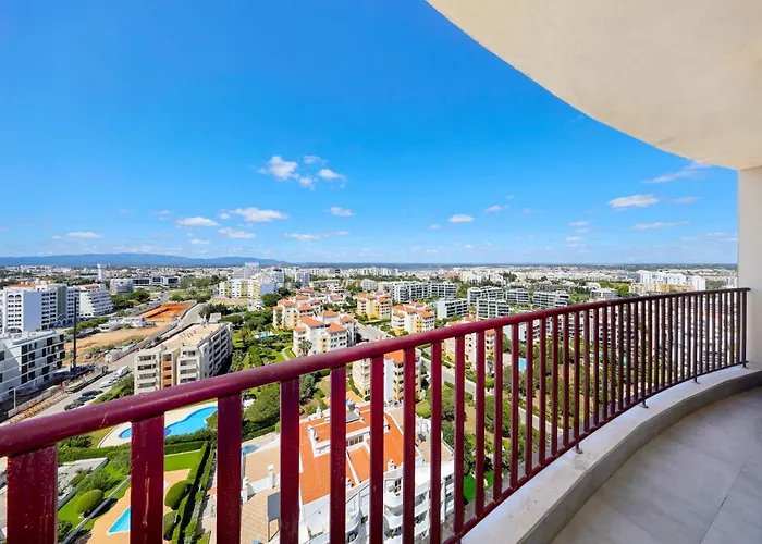 Skyzen - Walking, Mountain & River View Apartament *