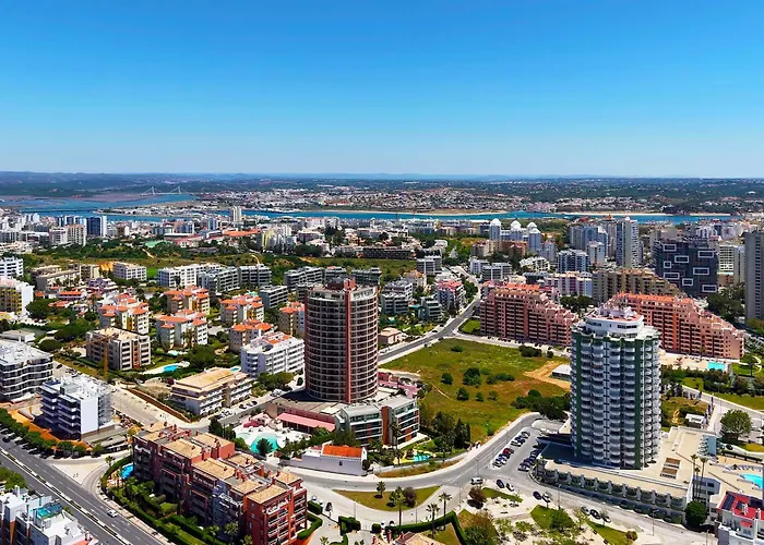Skyzen - Walking, Mountain & River View Apartament *