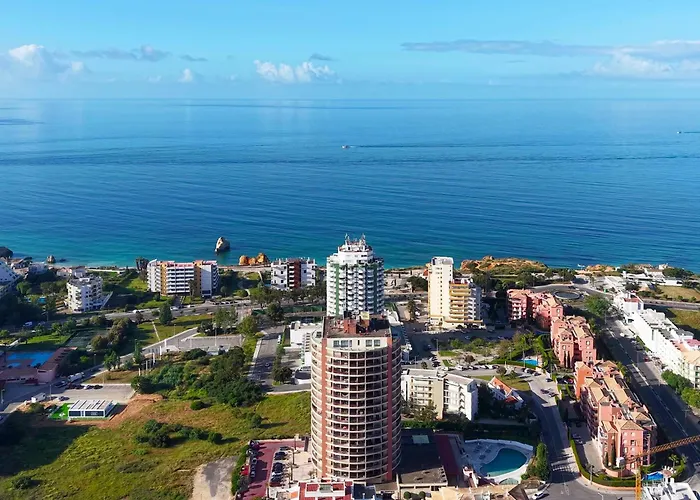 Skyzen - Walking, Mountain & River View