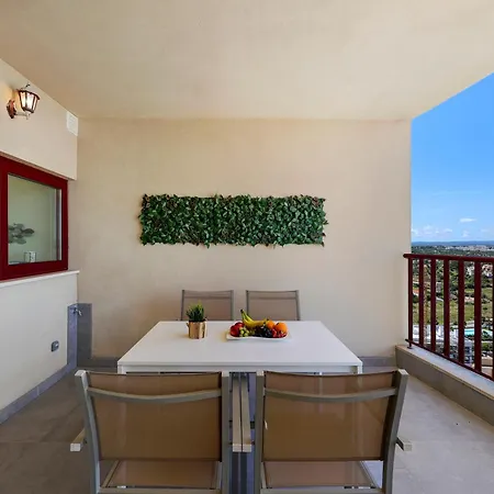 Skyzen - Walking, Mountain & River View Appartamento